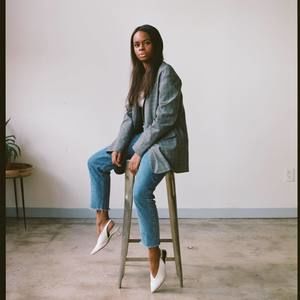 Meet your Posher, Dione